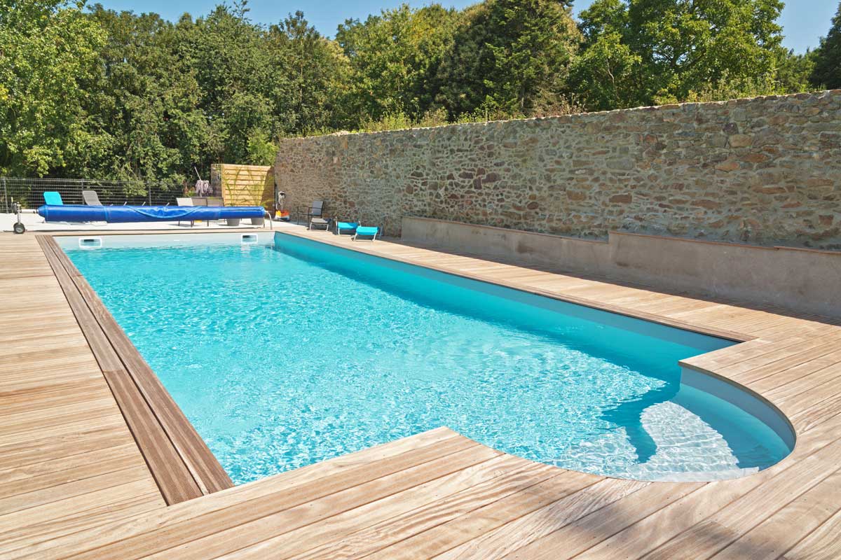 Pool Renovations: What to Do With an Old Pool in Your New Backyard